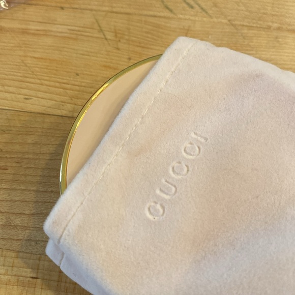 Gucci Powder - Picture 4 of 4